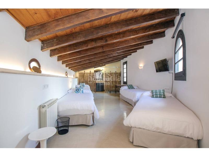 Foto 36136274-2efd-43fc-9608-b6a26fe80ea8. Xalet amb calefacció aparcament piscina a Centre Històric Maó / Mahón