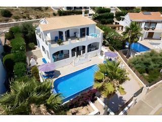 Xalet a Port d´Addaia. Impresionante villa con vistas al puerto deportivo de addaya, me