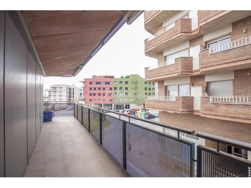 Foto 0d03a16f-a17a-4d1a-a72f-483ac2f534b7. Apartament amb aparcament a Avinguda Menorca-Sínia Costabella Maó