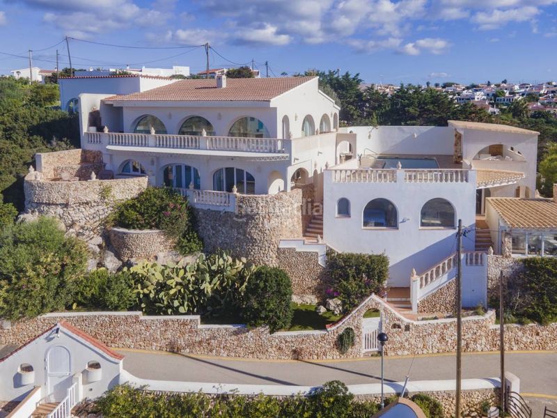 Foto aa1cc82b-6886-43ac-894a-a913d487f20d. Chalet impresionante villa con licencia turística y vistas privilegiadas al mar, calan porter, menorca en Alaior