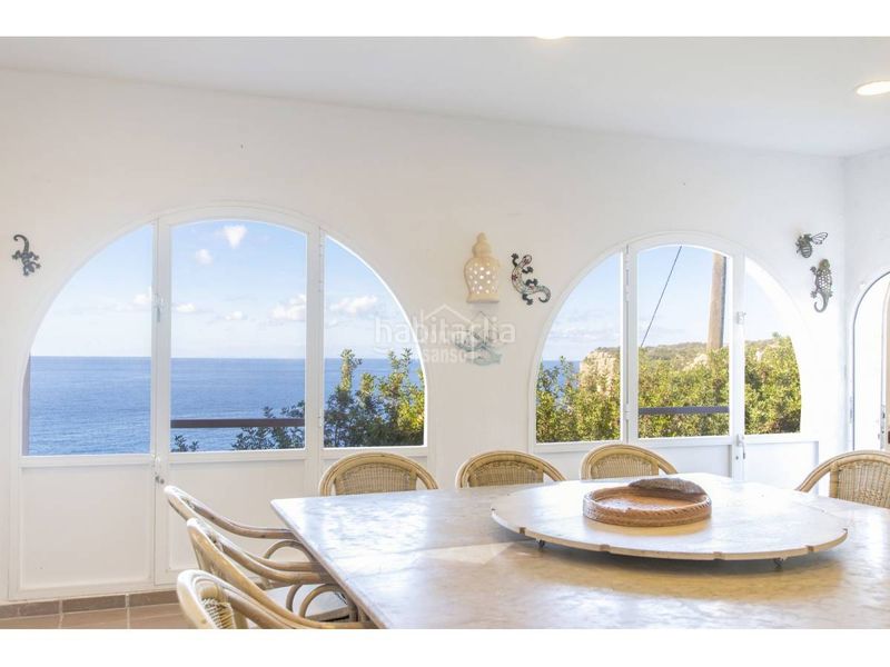 Foto abcb0af3-e1e6-436b-bbac-e26832b22f6d. Chalet impresionante villa con licencia turística y vistas privilegiadas al mar, calan porter, menorca en Alaior