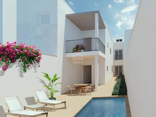 Chalet à Centre Històric. Casa con patio, a reformar, en zona centro de mahón, menorca