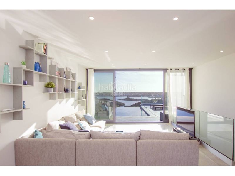 Foto 7d90a40c-534d-4095-ba9d-8bd11ee71531. Chalet impresionante chalet de obra nueva con espectaculares vistas al mar en cala llonga, menorca. en Maó / Mahón