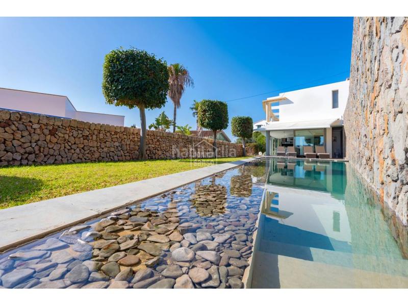 Foto d65d3071-8e8c-4c0a-a77c-bf4e209ac162. Chalet con riscaldamento parcheggio piscina in Cala Llonga-Sa Mesquida Maó