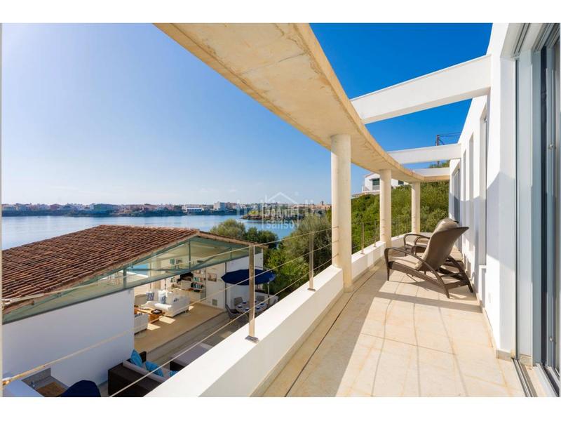 Foto eee8c738-7da3-4849-bc81-d11217df8995. Chalet con riscaldamento parcheggio piscina in Cala Llonga-Sa Mesquida Maó