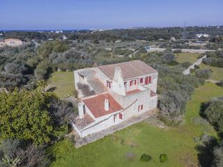 Masía en Cala Blanca. Encantadora finca rústica en ciutadella, menorca