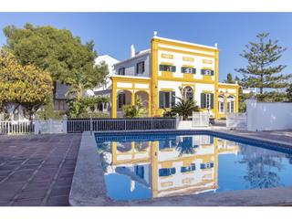 Xalet a Sant Lluís-S´Ullestrar-Torret. Imponente casa señorial en el centro de sant lluis menorca