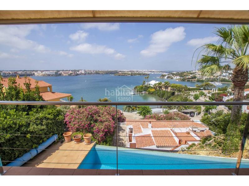 Foto ad9cf7dd-741b-4da1-bd7d-edc1d406b10b. Xalet amb piscina a Cala Llonga-Sa Mesquida Maó