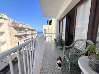 Apartament a Cala Millor. Apartamento con vistas laterales del mar en el centro de cala mi