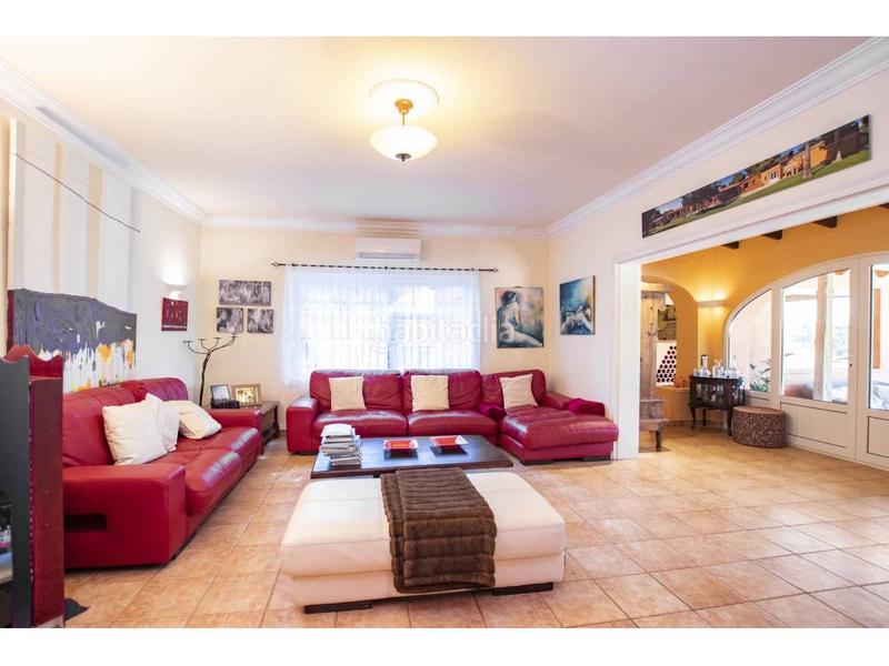 Foto 8d6a5502-5abb-411d-82f3-3837ca056387. Casale con parcheggio piscina in Llucmaçanes Maó