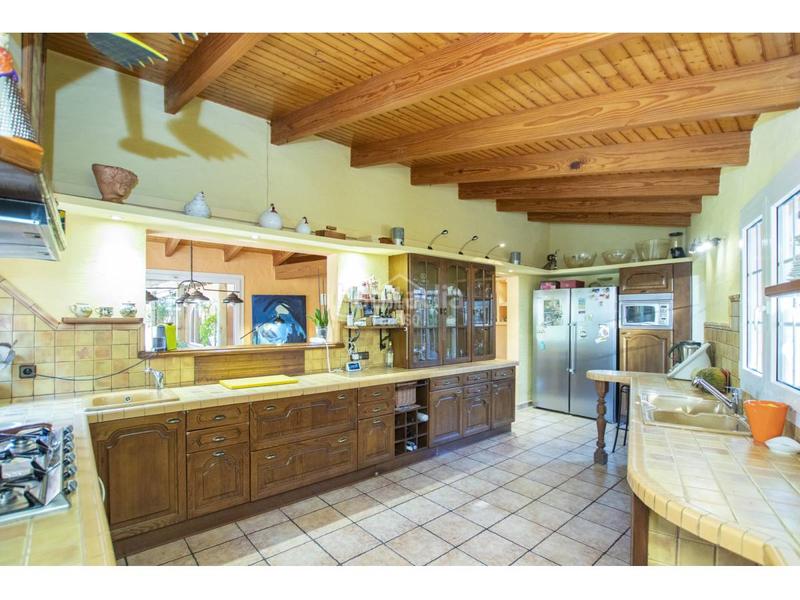 Foto dab83228-bf69-4e4e-b38b-f59aebb9a4fa. Casale con parcheggio piscina in Llucmaçanes Maó