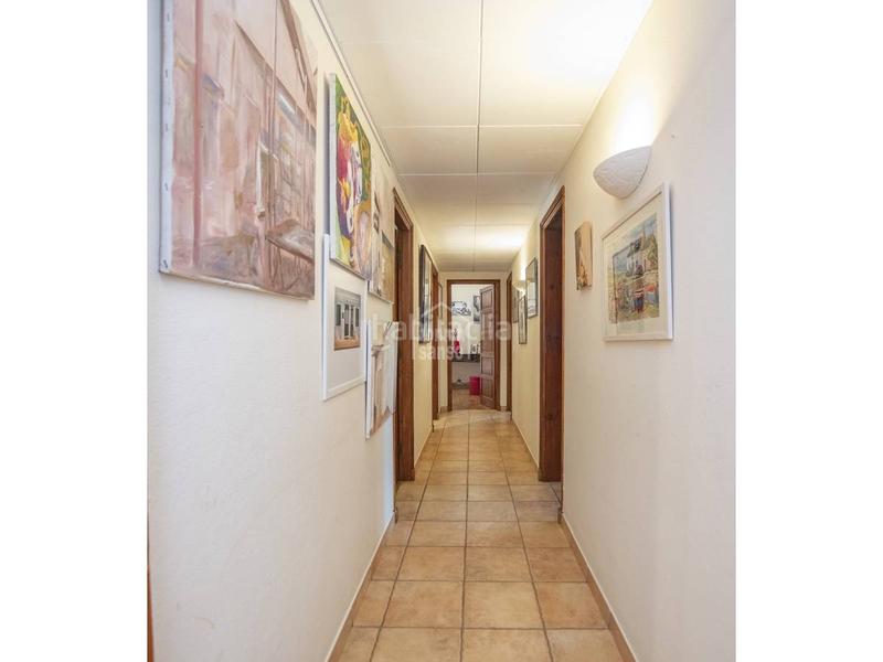 Foto dc8c5a01-7b3c-4e29-9456-fb28421e43a1. Casale con parcheggio piscina in Llucmaçanes Maó