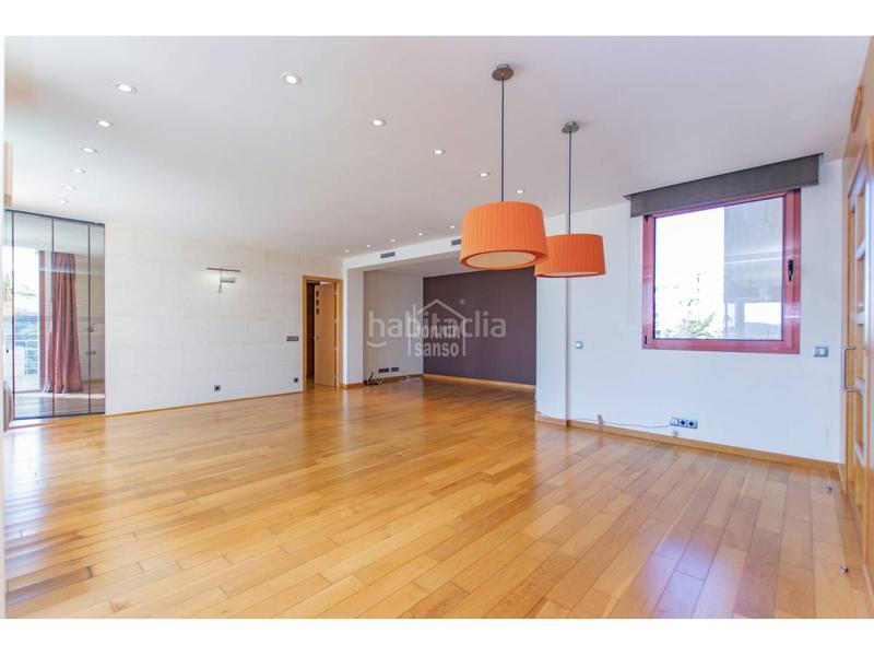 Foto 5da1cd5f-ba76-48d9-9deb-afb5f07bc24f. Apartament amb calefacció aparcament piscina a Centre Històric Maó