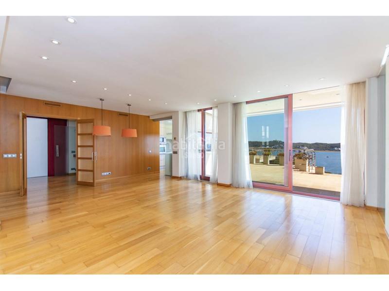 Foto ad85373f-889d-44ad-abaa-bd54e95b379a. Apartament amb calefacció aparcament piscina a Centre Històric Maó