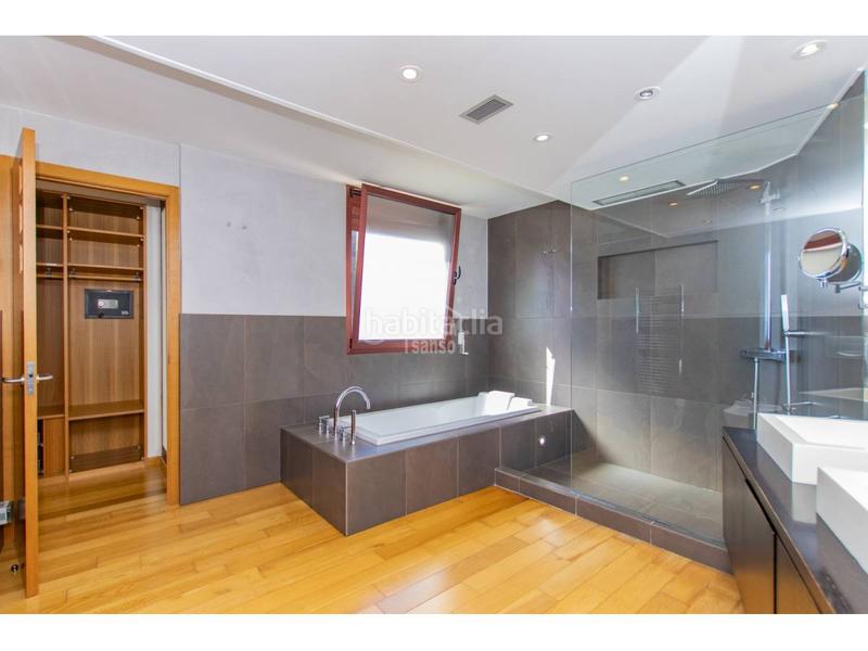 Foto bb31211e-5388-44fc-b8f5-fe2eaad5541c. Apartament amb calefacció aparcament piscina a Centre Històric Maó