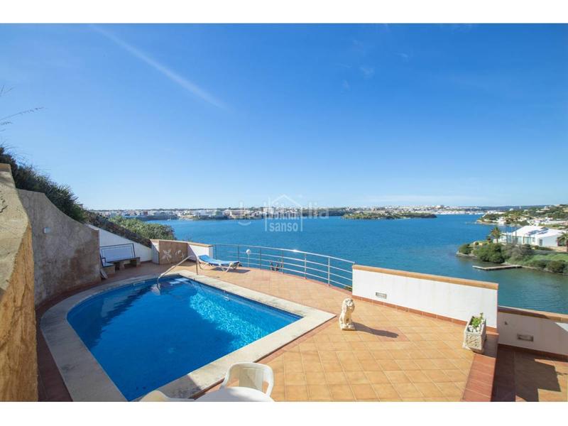 Foto c977bcc2-1f4c-42c0-a1e9-ede293c172ca. Chalet avec chauffage parking piscine dans Cala Llonga-Sa Mesquida Maó