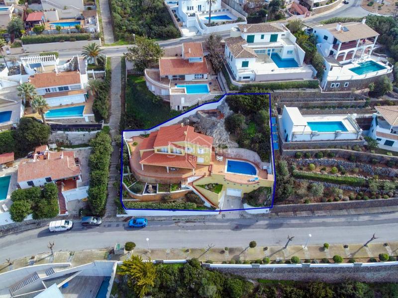 Foto d8694c04-4ce7-49b3-820a-ca271a438162. Chalet avec chauffage parking piscine dans Cala Llonga-Sa Mesquida Maó