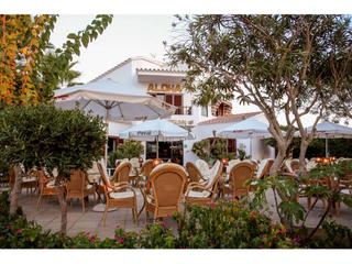 Chalet à Cala en Porter. Interesante propiedad formada por negocio de restauración y vivi