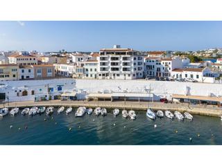 Apartament a Es Castell. Edificio en primera linea. es castell. menorca