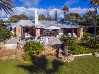 Chalet à Cap d´en Font-Binissafúller. Oportunidad única villa de 5 dormitorios con piscina climatizada