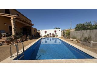 Chalet à Manacor Centre. Casa de pueblo en ariany con piscina, mallorca