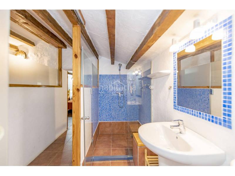 Foto 6d01b252-67f7-46c7-8247-9098c2ce4f60. Masía interesante propiedad en enclave único en menorca en Alaior