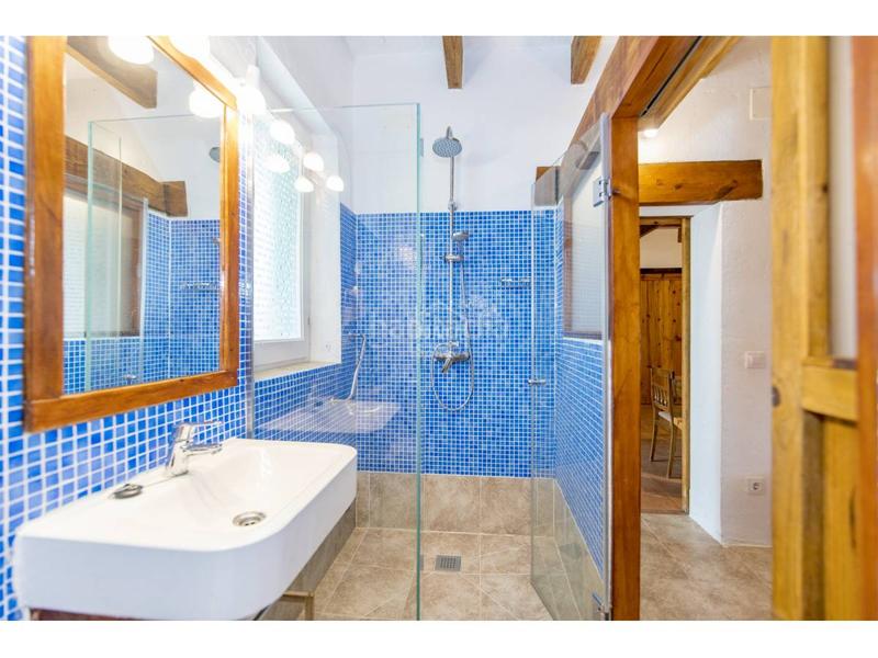 Foto be07b3a0-f3c2-4a5b-be98-4f5dae13d61e. Masía interesante propiedad en enclave único en menorca en Alaior