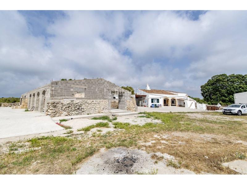 Foto da8bf5ac-7458-4e64-ba08-0ca5da830daf. Masía interesante propiedad en enclave único en menorca en Alaior