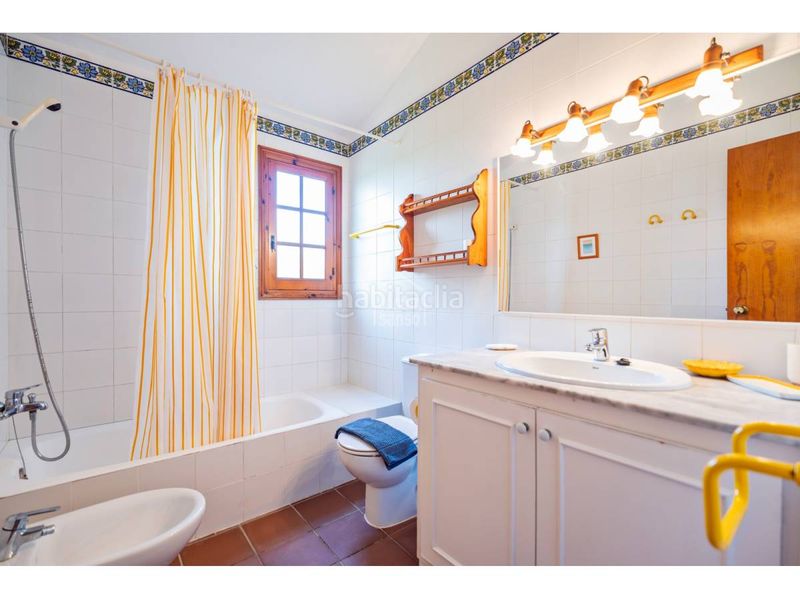 Foto 29ab1755-7dfa-4f08-bad4-3bb83944e980. Chalet  en primera línea de mar en cap dartrutx, ciutadella, menorca. en Ciutadella de Menorca