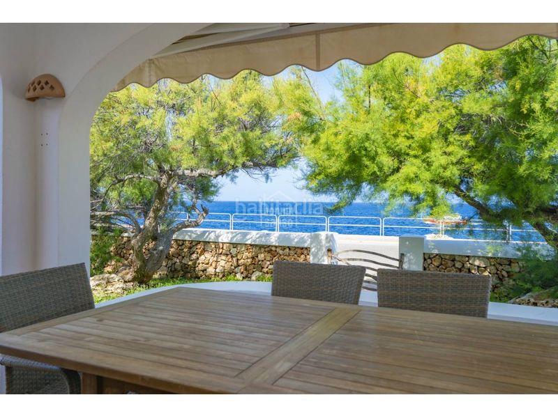Foto d653d76c-8be5-4c64-aafe-4eac1a8f6c9c. Chalet  en primera línea de mar en cap dartrutx, ciutadella, menorca. en Ciutadella de Menorca