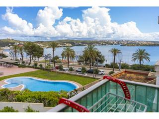Appartement à Avinguda Menorca-Sínia Costabella. Piso alquilado con vistas al mar en mahón, menorca