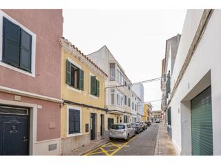 Chalet à Avinguda Menorca-Sínia Costabella. Encantadora primera planta con acceso independiente y ubicación