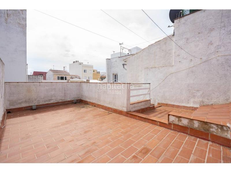 Foto 9269d24a-d20b-434a-bf58-607ed632c860. Chalet encantadora primera planta con acceso independiente y ubicación privilegiada cerca del puerto de mahón, menorca. en Maó