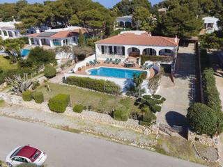 Chalet in Binibèquer. Espectacular villa con vistas al mar y piscina. satalaya. binibe