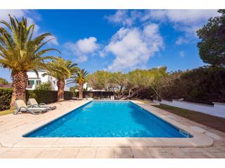 Appartement à Arenal d´en Castell. En exclusiva elegante apartamento a pocos pasos de la playa de a