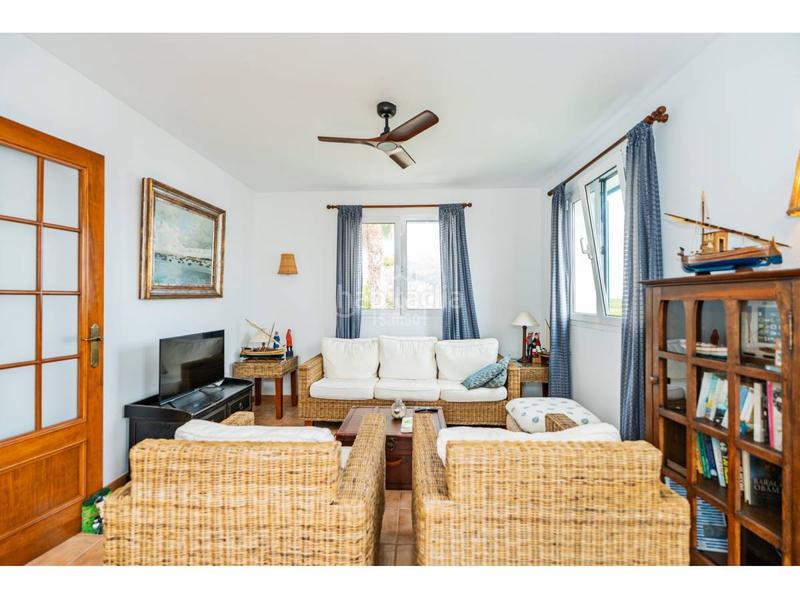 Foto 0ec1d8fe-f101-4fca-85f6-b94ee1aea0f4. Chalet con parcheggio piscina in Port d´Addaia Es Mercadal