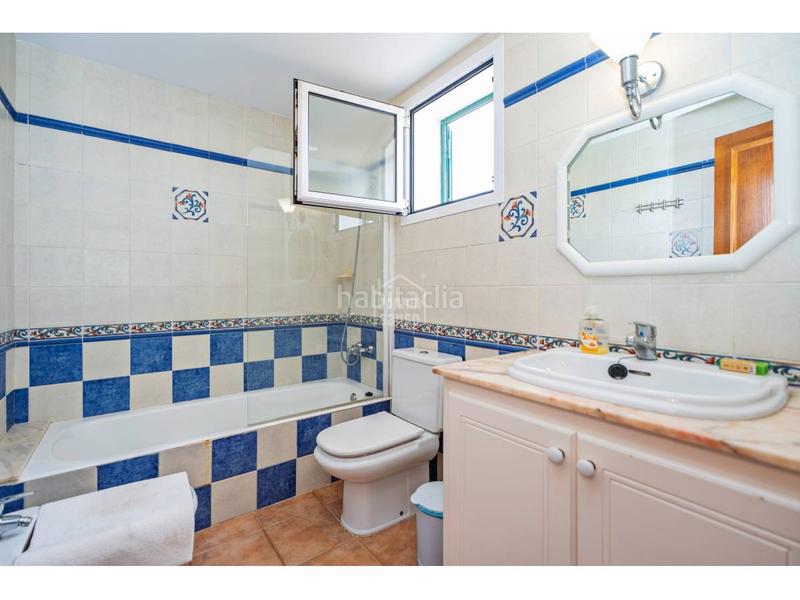 Foto 4cbc551b-3a96-490f-bfe1-603fb0cc3cbe. Chalet con parcheggio piscina in Port d´Addaia Es Mercadal