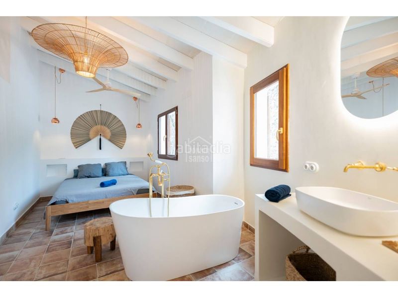 Foto c464d192-583c-43e0-b2f7-8d6c9f6c8ffe. Masía casa de campo con absoluta privacidad y reforma impecable en binicalsitx, , menorca en Ferreries