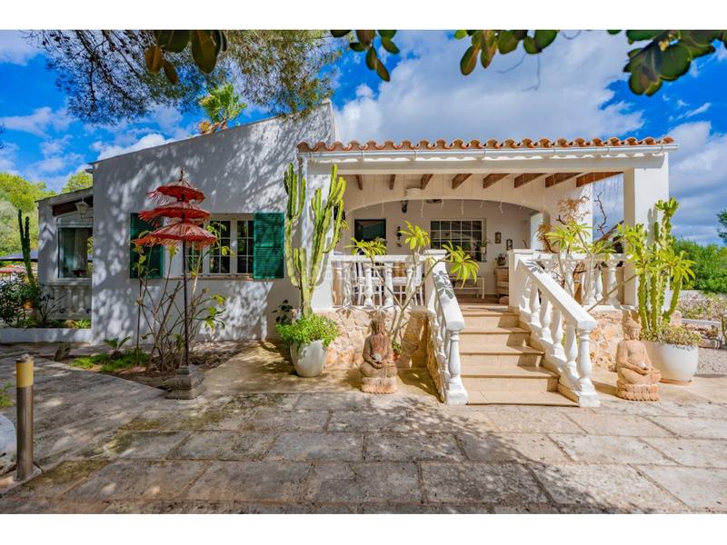 Foto d8a19f5a-a992-4d4f-be71-4cbc4c7c1bf6. Chalet con riscaldamento parcheggio piscina in Sant Lluís-s´ullestrar-torret Sant Lluís