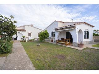 Apartament a Cala en Porter. Villas gemelas en venta en la urbanización de calan porter, meno