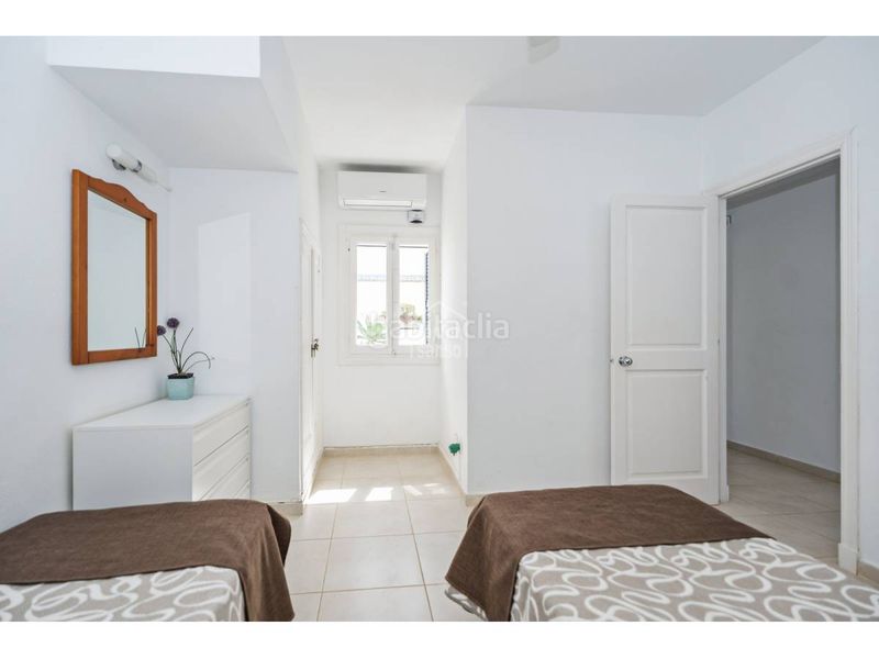 Foto f69b238a-7171-4c17-9f9a-5f68f07b7f46. Apartament a Arenal d´en Castell Es Mercadal