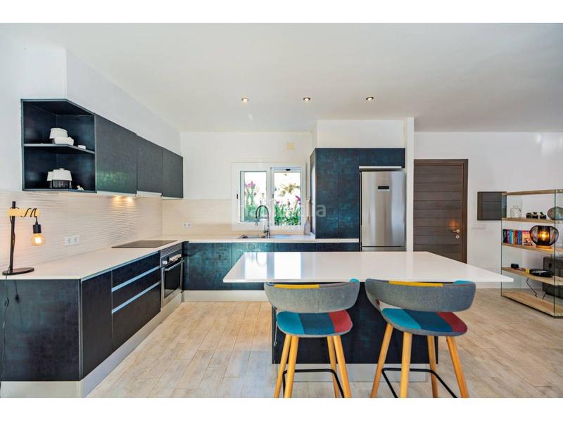 Foto 290cdbff-3dd2-4bcc-a207-940d16443099. Chalet with heating parking pool in Port d´Addaia Es Mercadal