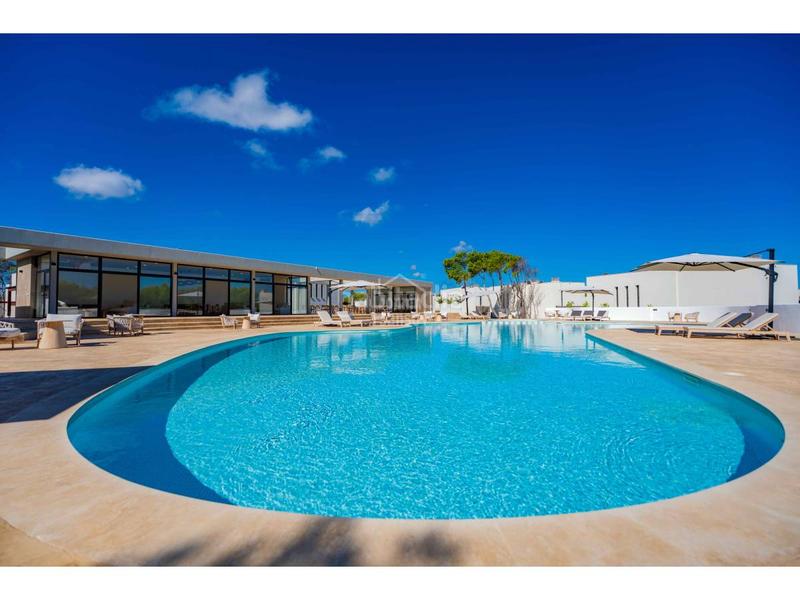 Foto bbef50a1-fcea-49cd-853b-522571b311cf. Chalet with parking pool in Son Parc Es Mercadal