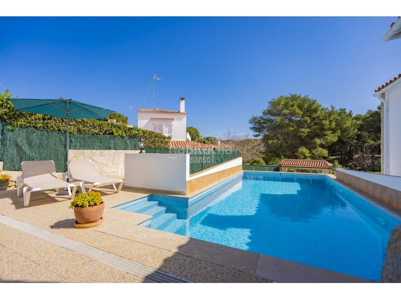 Foto 163b7313-aedd-4cad-92d9-5ca3a8843172. Xalet amb aparcament piscina a Punta Grossa Es Mercadal