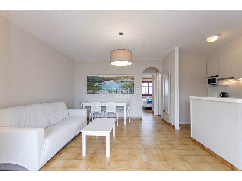 Foto c477e63d-6ba2-4c6a-bea6-c173359308e9. Apartament amb piscina a Cala en Porter Alaior