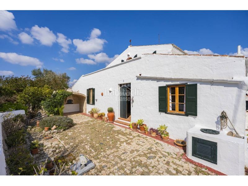 Foto 7e2227de-ce63-4142-b8f0-34565f2c33da. Masia amb aparcament piscina a Llucmaçanes Maó / Mahón