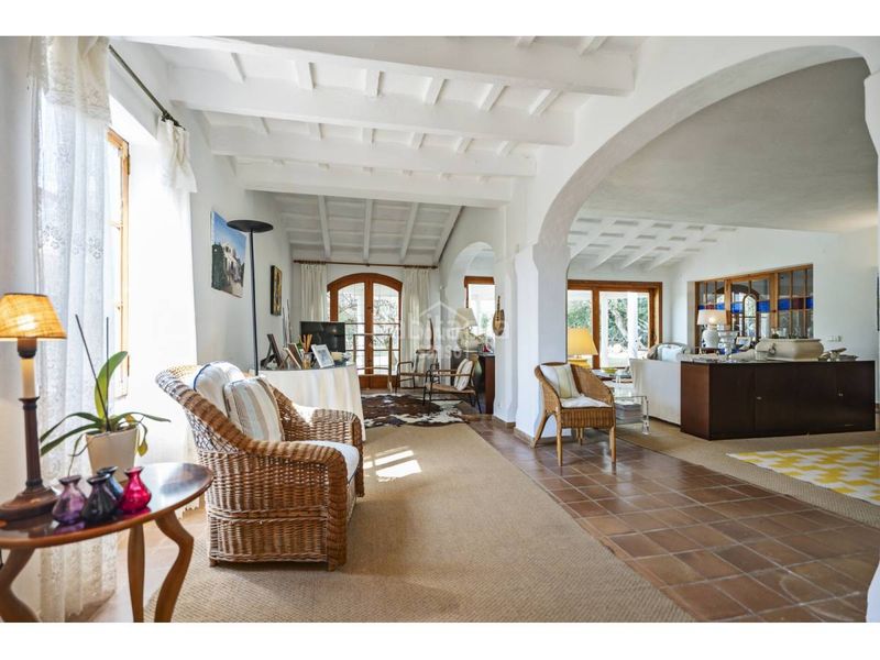 Foto c29dc64f-cedb-4cd0-9844-c0aa2f75e3ad. Masia amb aparcament piscina a Llucmaçanes Maó / Mahón