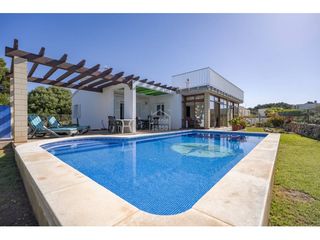 Chalet en Sant Climent-Es Canutells. Villa contemporánea con piscina. binidali. menorca