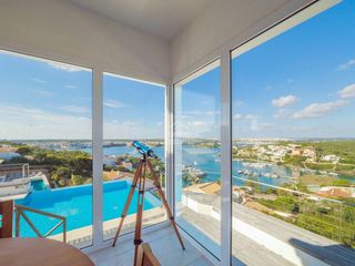 Xalet a Cala Llonga-Sa Mesquida. Exclusiva. chalet con espectaculares vistas al mar en cala llong