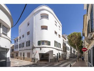 Apartament a Centre Històric. En exclusiva. luminosa vivienda de cuatro dormitorios en mahón,